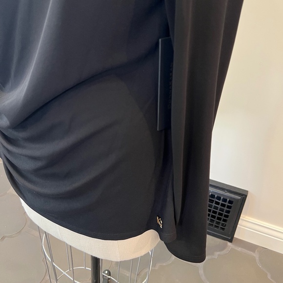 Donna Karan BLACK RUCHED DETAIL TOP - Picture 3 of 11